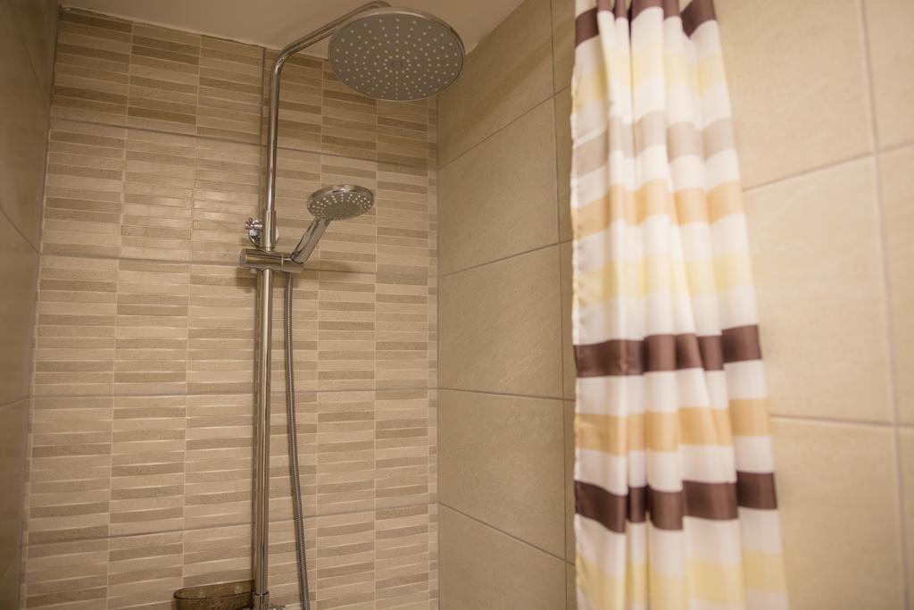 Apartment Impression Осиек Экстерьер фото