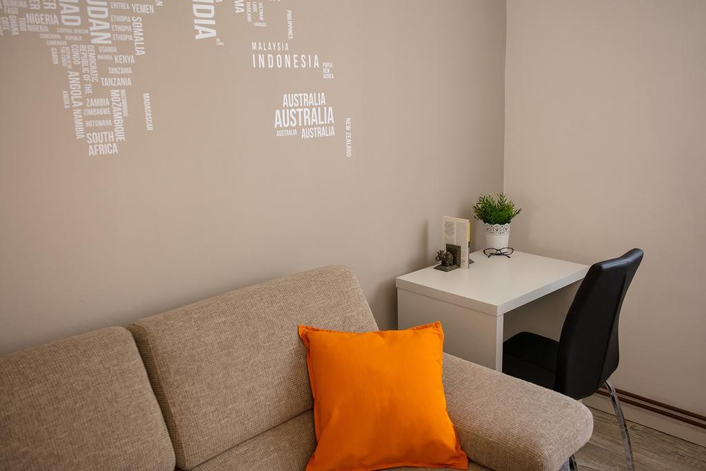 Apartment Impression Осиек Экстерьер фото